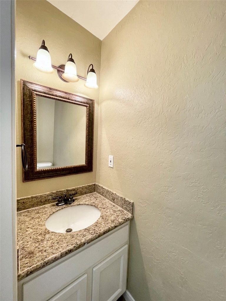 15006 Elmont Drive - Photo 28