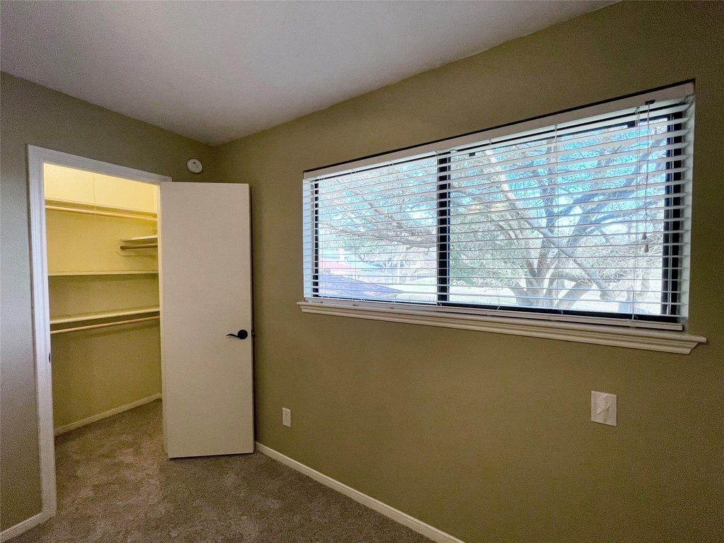 15006 Elmont Drive - Photo 36