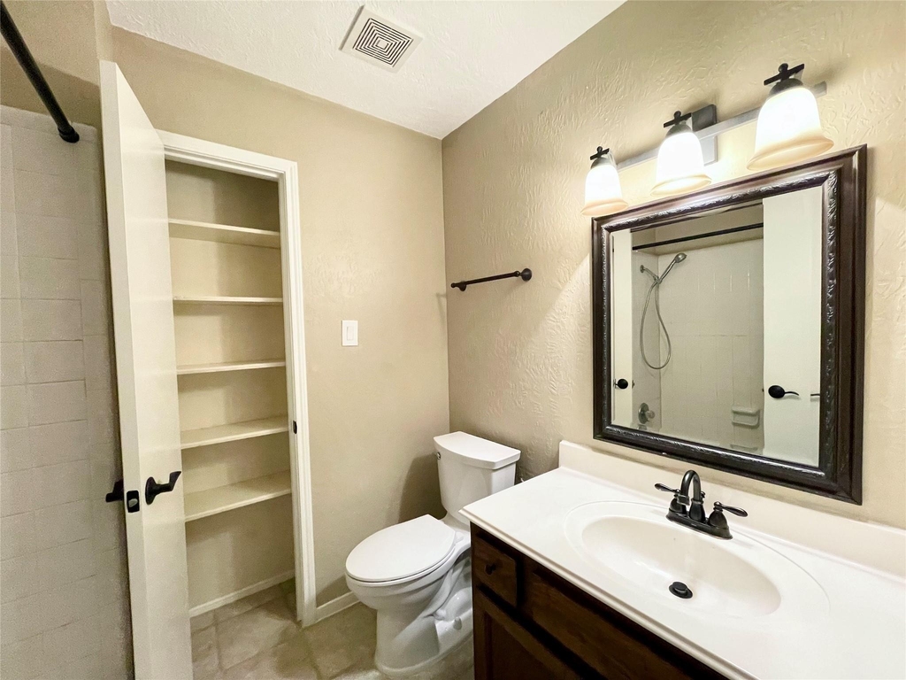15006 Elmont Drive - Photo 34