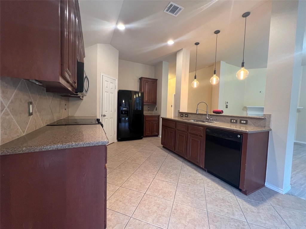 28106 Emma Gardens Lane - Photo 3