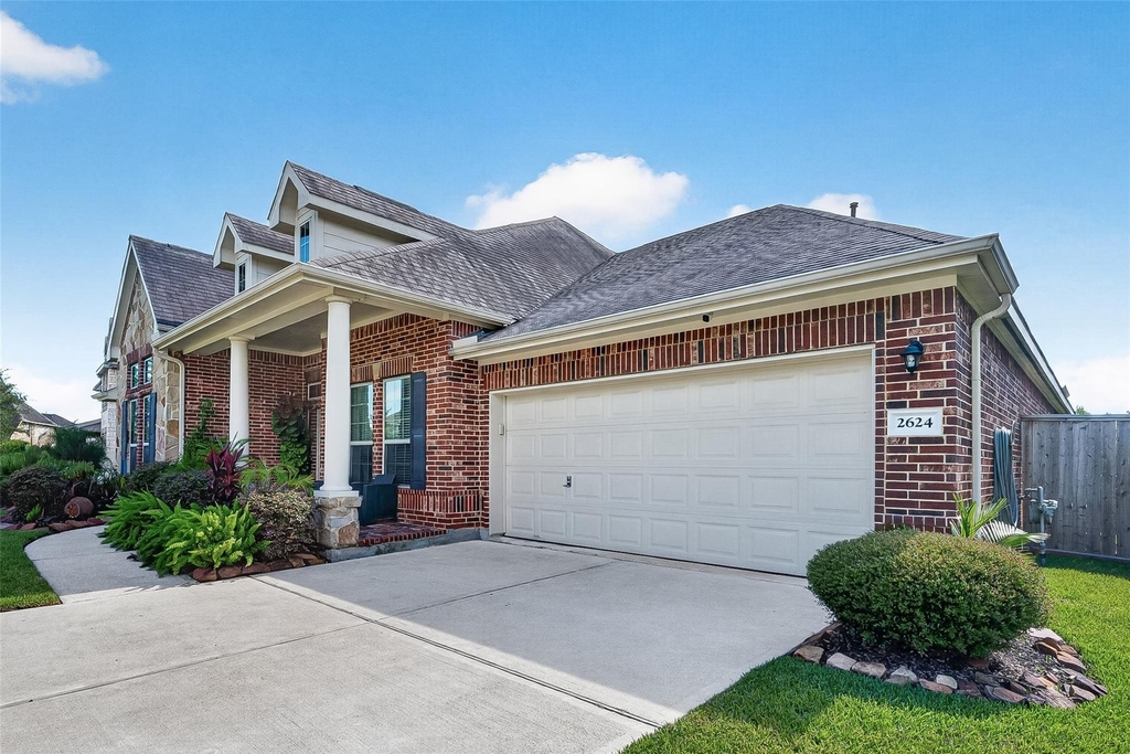2624 Holbrook Springs Lane - Photo 2