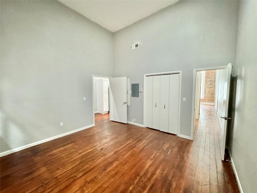 2309 Strand Street - Photo 5