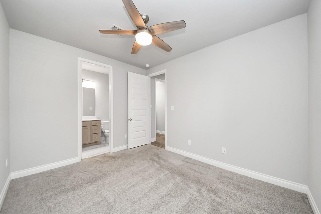 28045 Woodland Bend Way - Photo 38