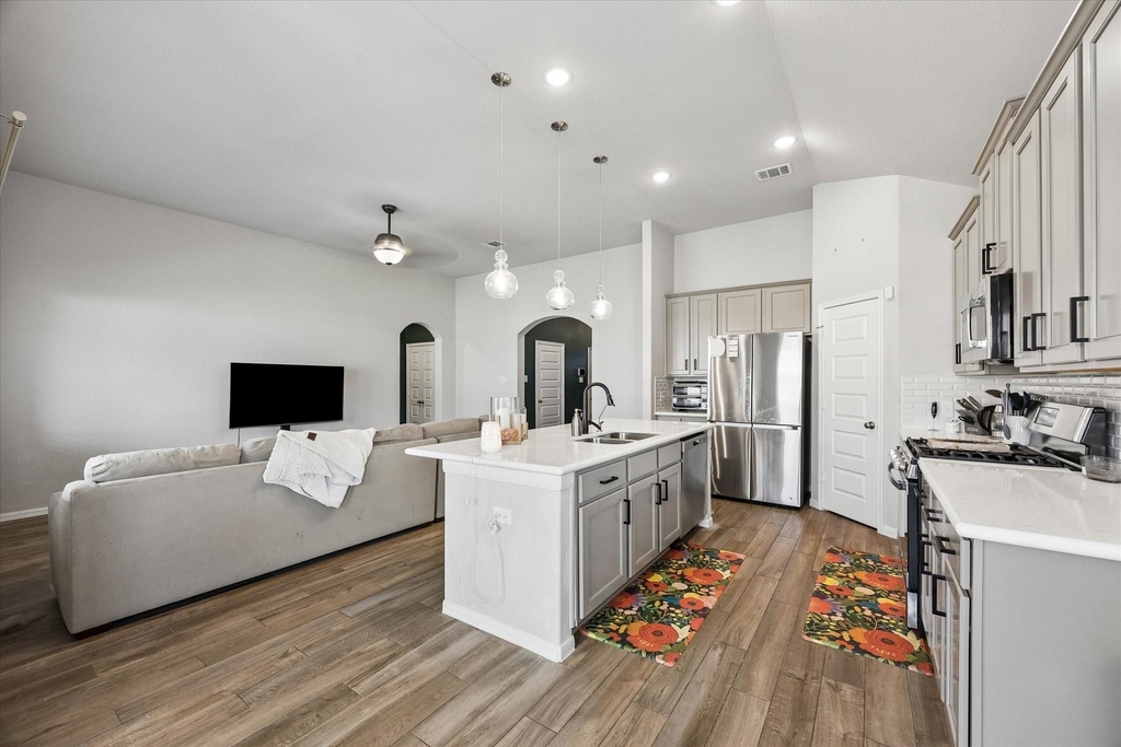 1849 Beau Banks Way - Photo 3