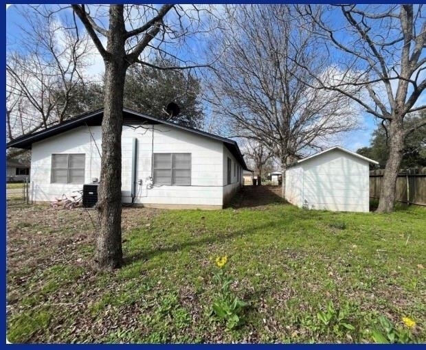 114 Irwin - Photo 16
