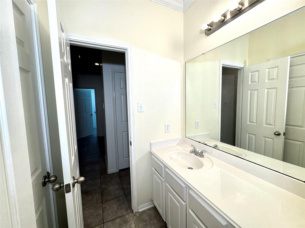 2827 Fair Chase Drive - Photo 27