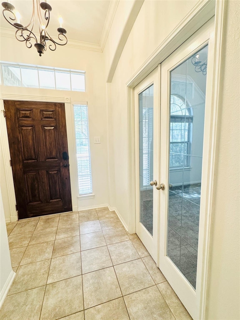 2827 Fair Chase Drive - Photo 3