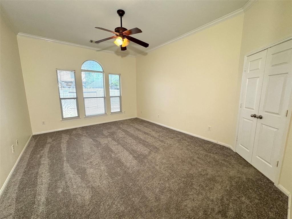 2827 Fair Chase Drive - Photo 18