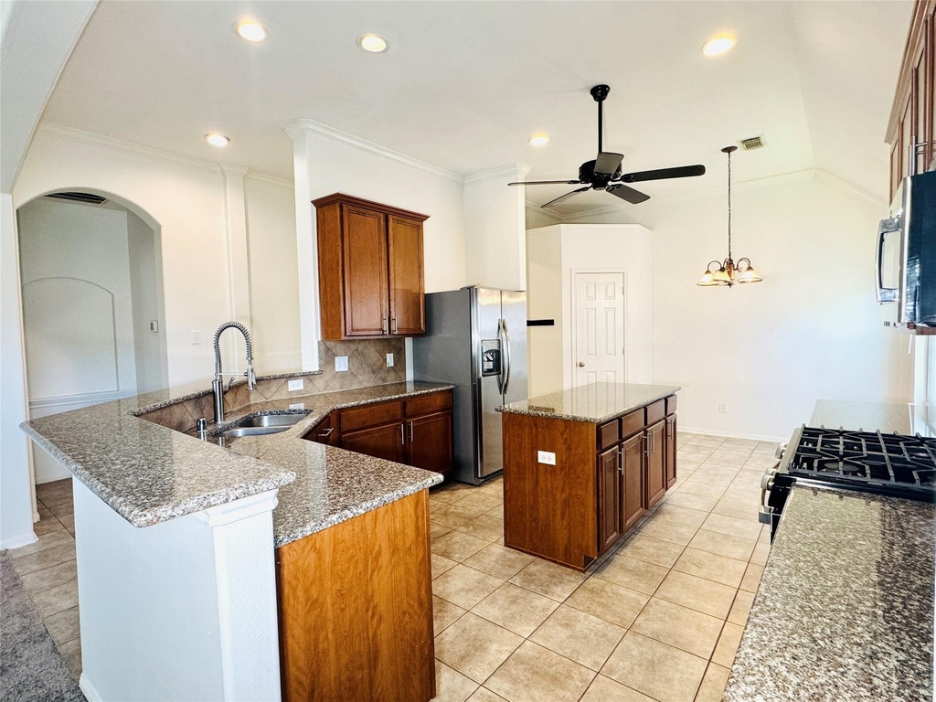 2827 Fair Chase Drive - Photo 10