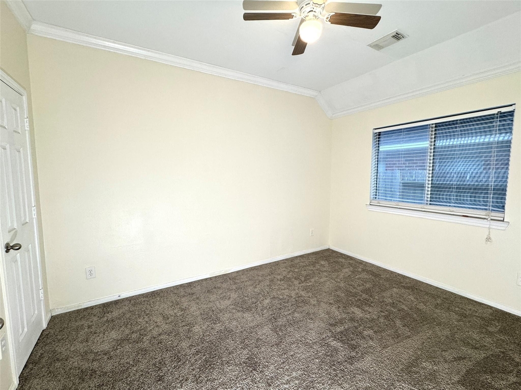 2827 Fair Chase Drive - Photo 25
