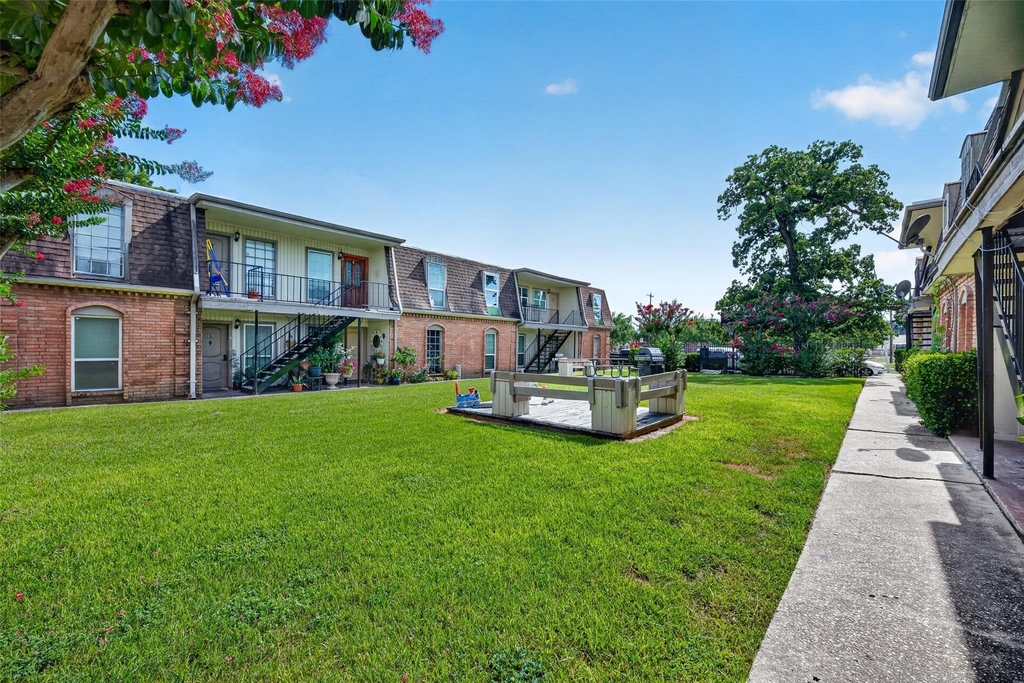 1220 Shadowdale Drive - Photo 42