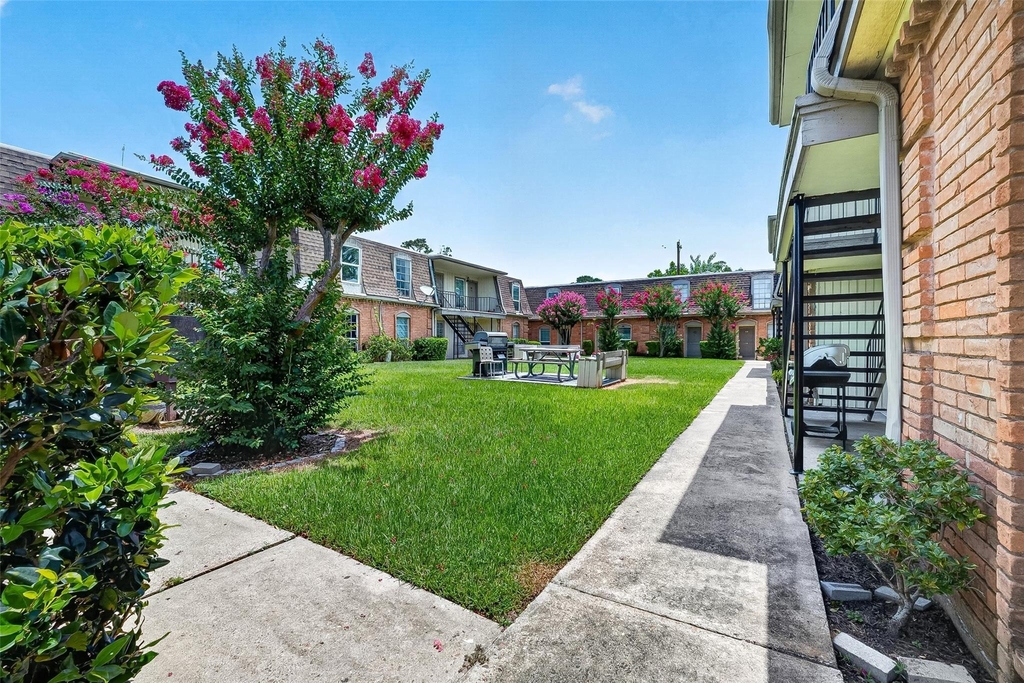 1220 Shadowdale Drive - Photo 36