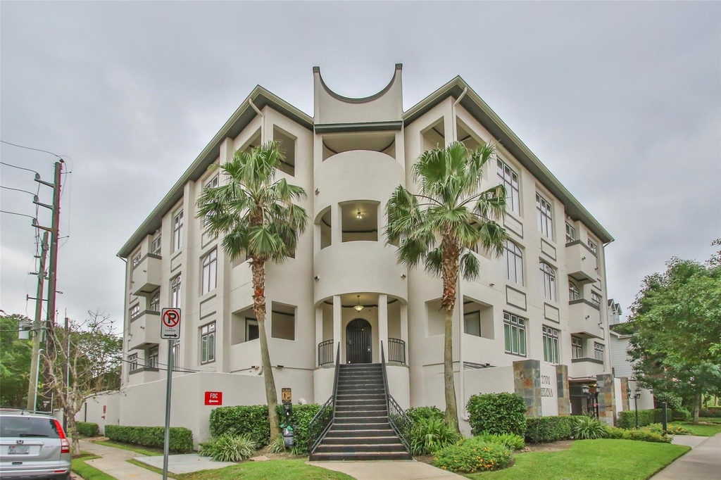 2701 Helena Street - Photo 0
