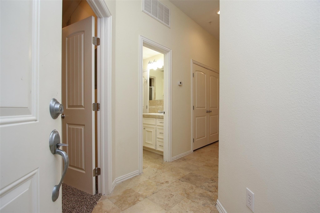 2701 Helena Street - Photo 5