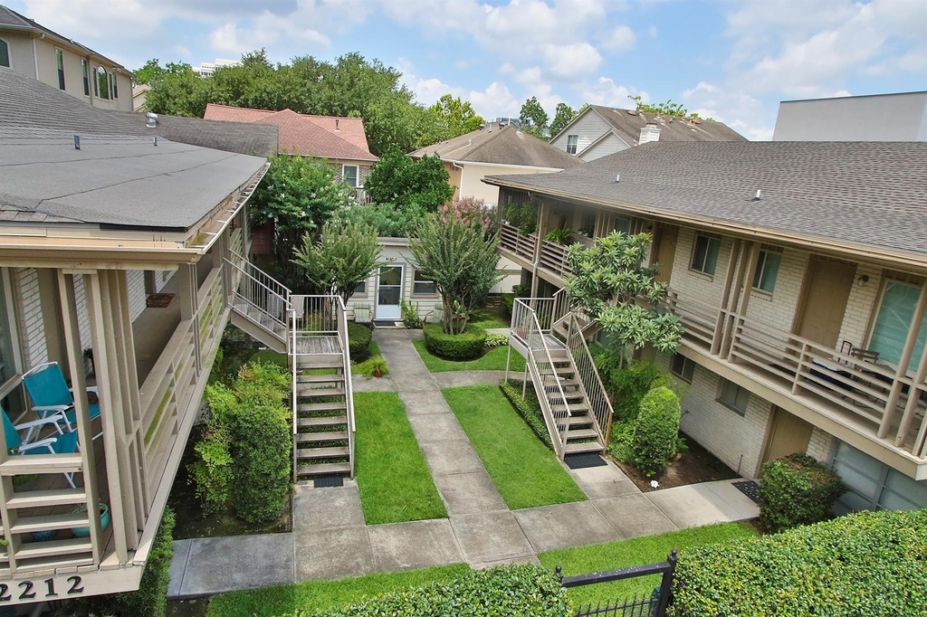 2208 Morse - Photo 20
