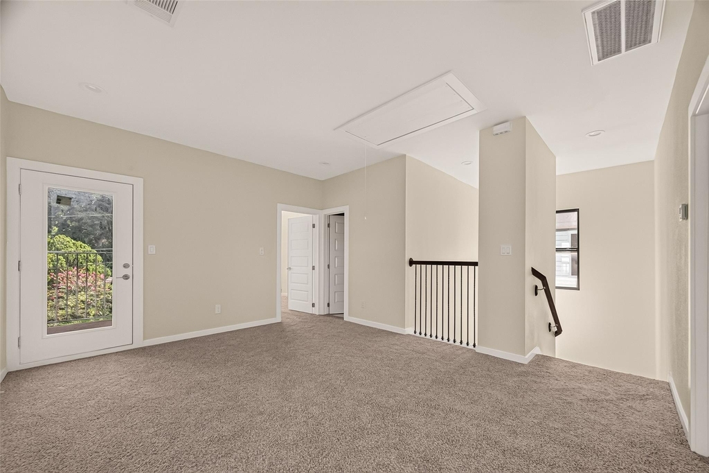 90 Burress Street - Photo 8