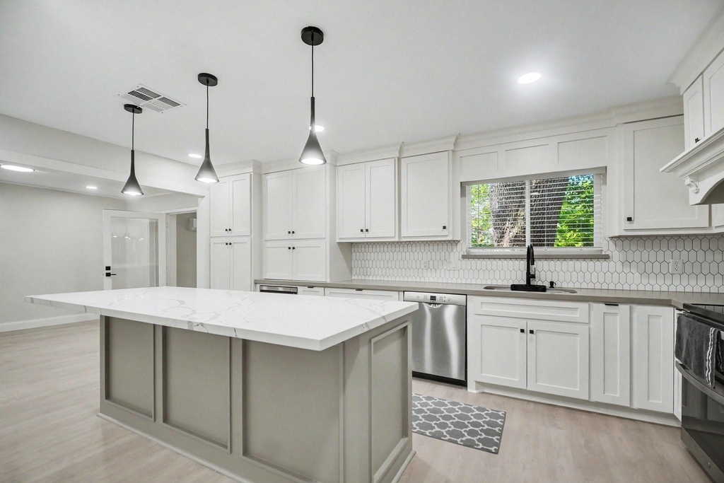 9323 Meadowbriar Lane - Photo 6