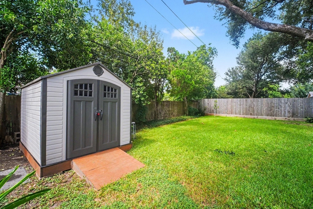 9323 Meadowbriar Lane - Photo 34