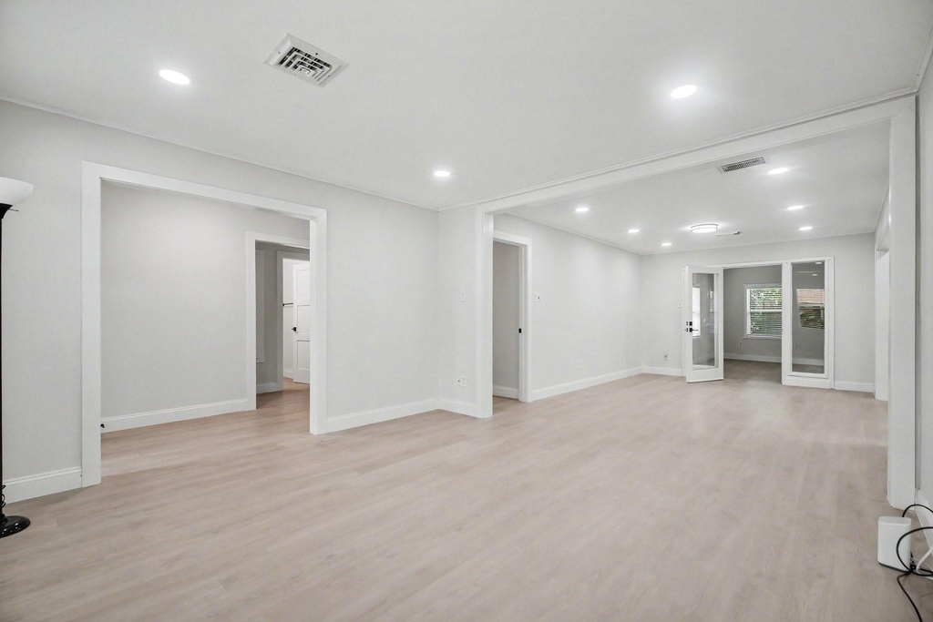 9323 Meadowbriar Lane - Photo 15