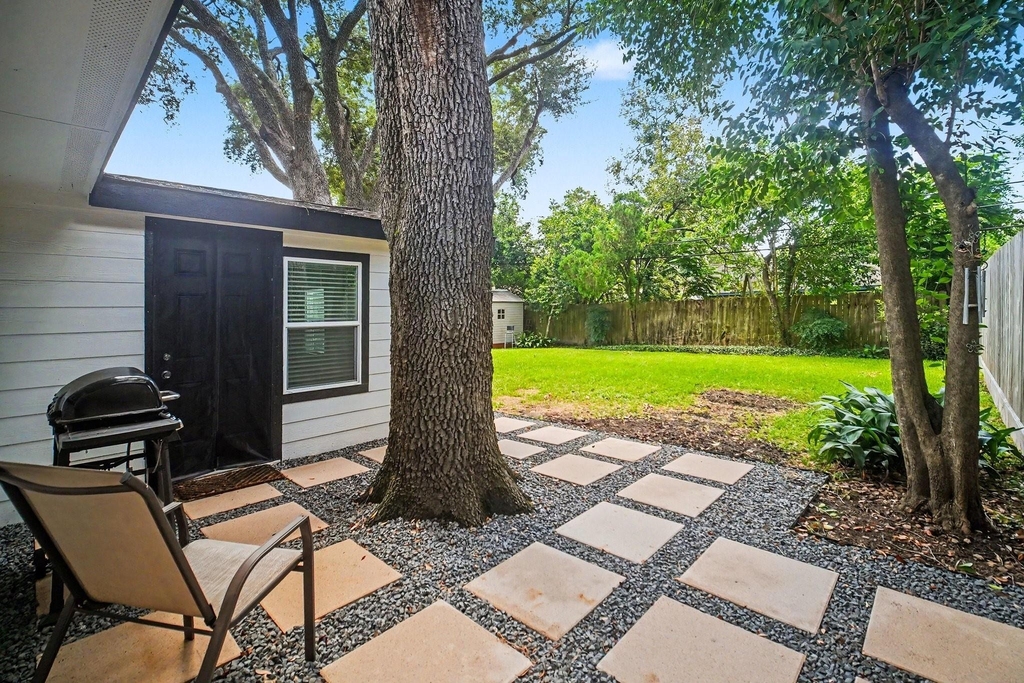 9323 Meadowbriar Lane - Photo 36