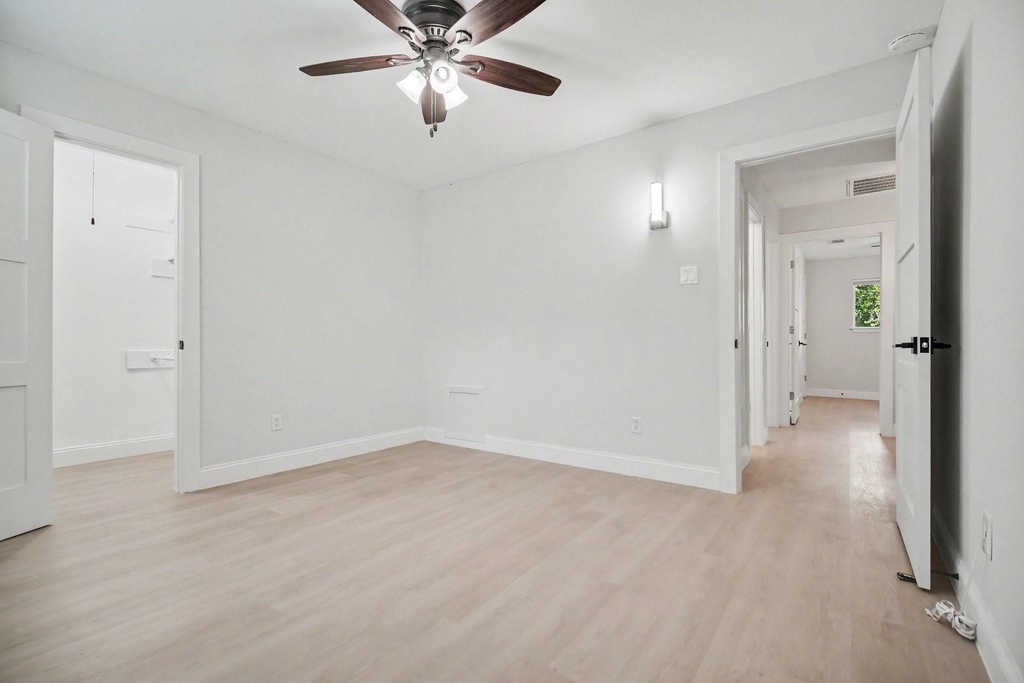 9323 Meadowbriar Lane - Photo 17