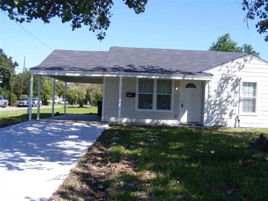 4725 Maggie Street - Photo 0