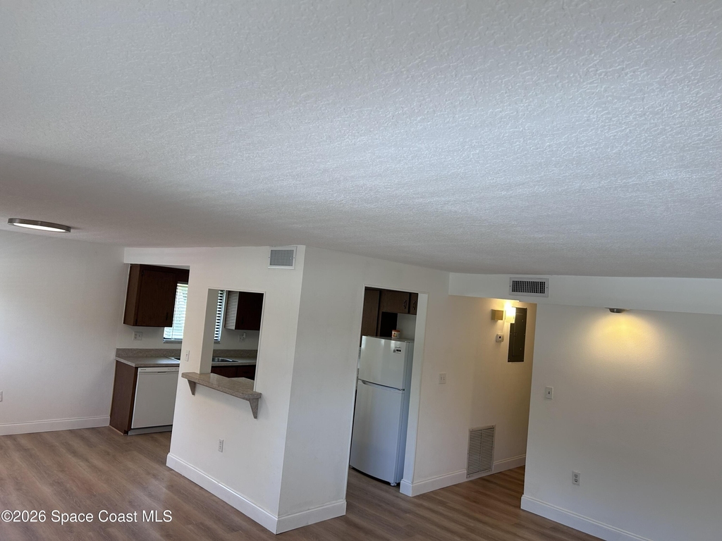 201 Cocoa Isles Boulevard - Photo 3