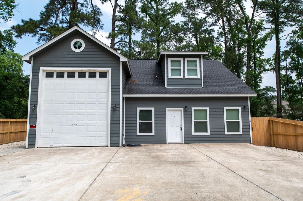 519 Magnolia Point Drive - Photo 0