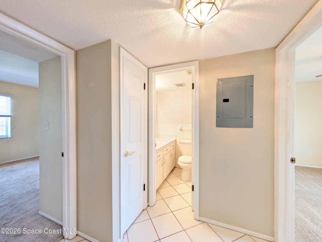 190 E Olmstead Drive - Photo 2