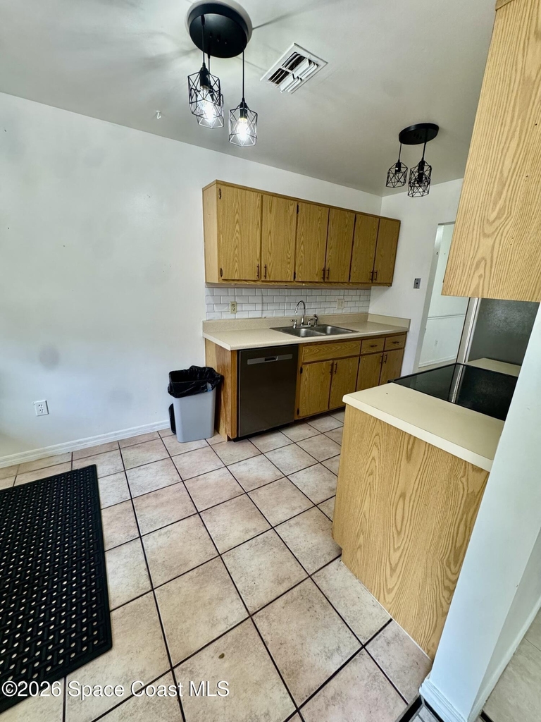 1220 Cheney Highway - Photo 2