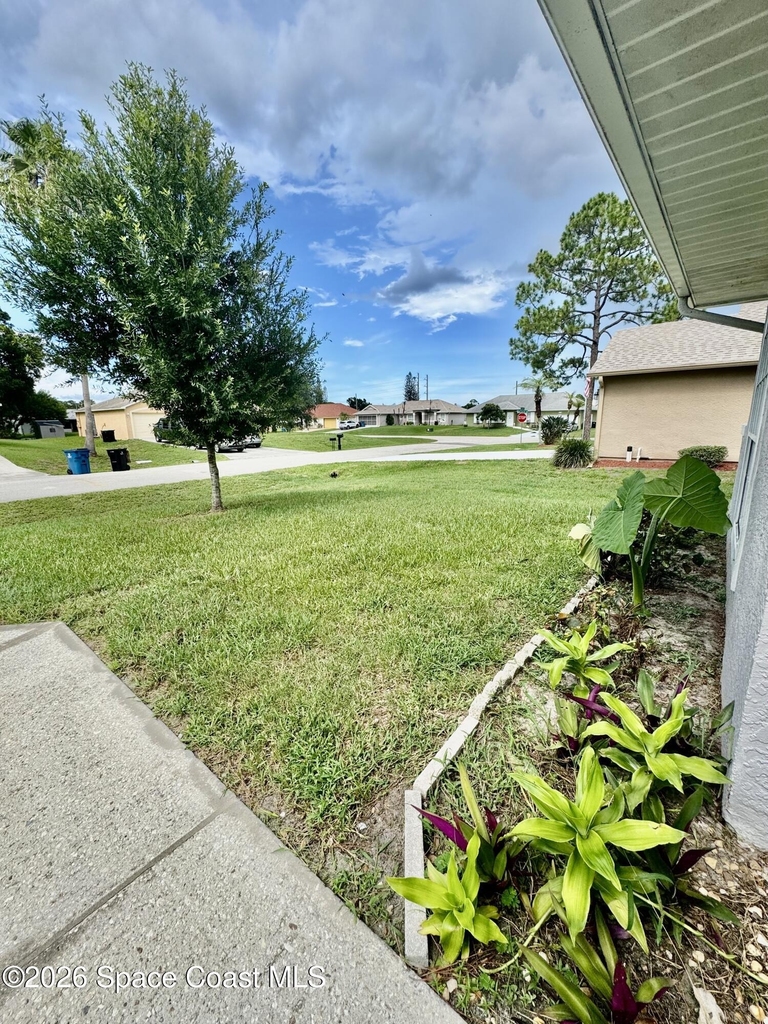 1506 Hardwicke Street Nw - Photo 3