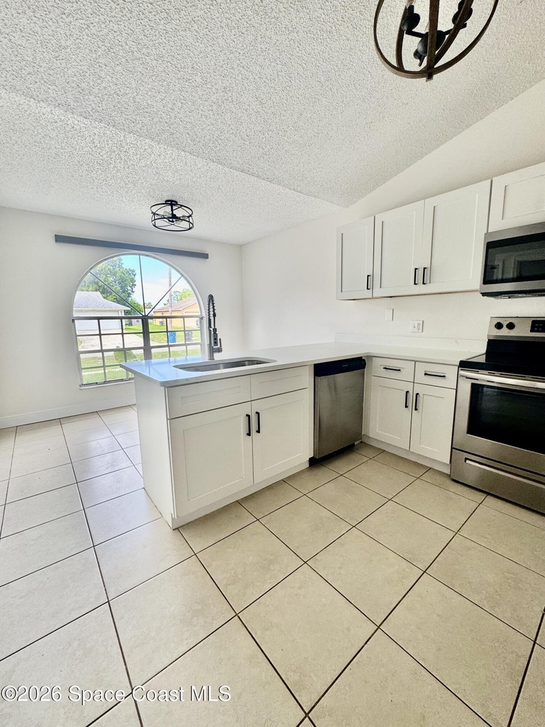 1506 Hardwicke Street Nw - Photo 8