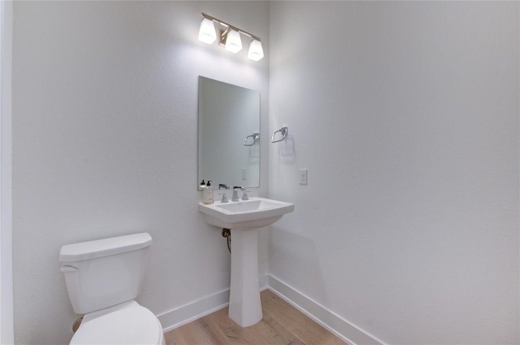 10318 Fountain Shore Drive - Photo 21