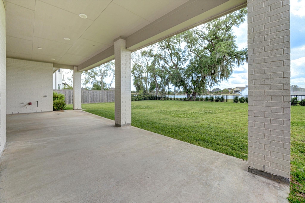 10318 Fountain Shore Drive - Photo 41