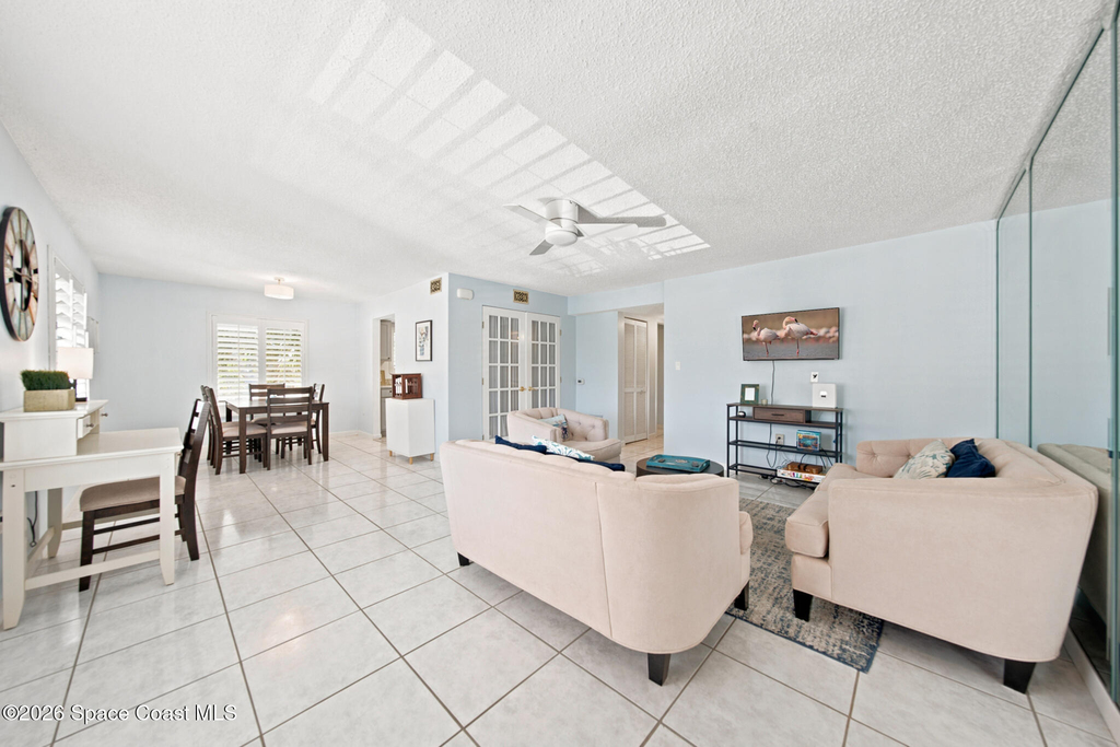 200 International Drive N - Photo 10