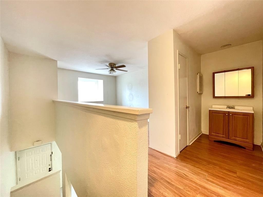 2100 Wilcrest Drive - Photo 9