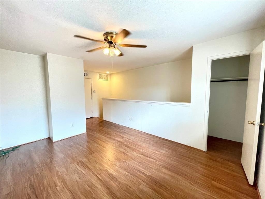 2100 Wilcrest Drive - Photo 10