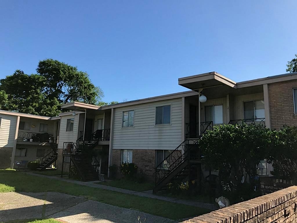 638 Heidrich St Street - Photo 2