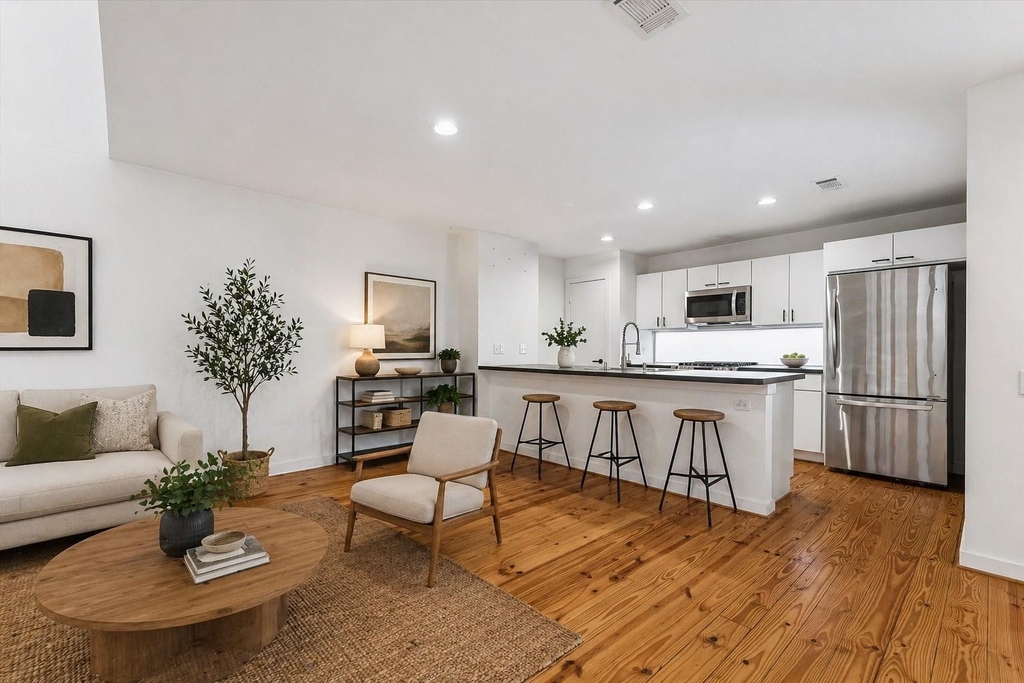 6130 Grand Boulevard - Photo 1