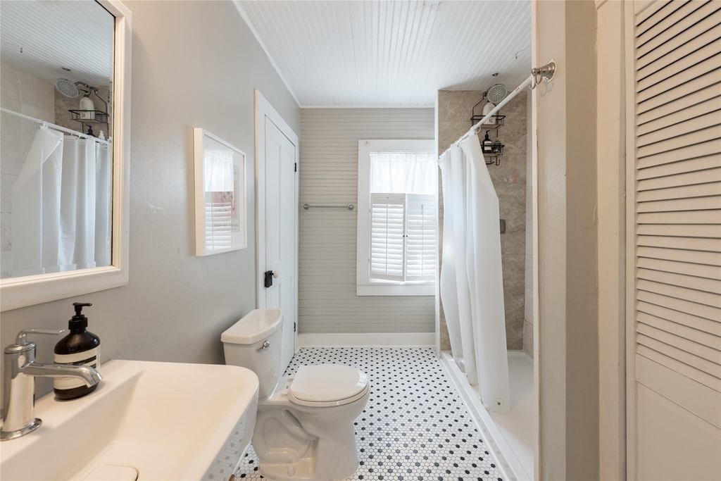 2011 Decatur Street - Photo 26