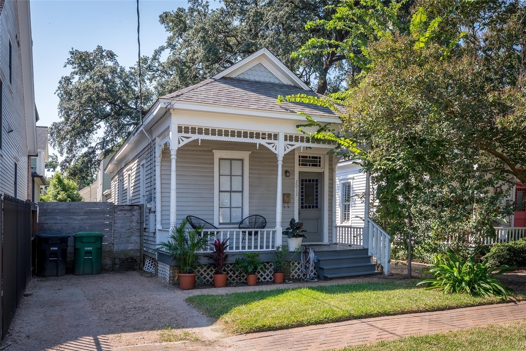 2011 Decatur Street - Photo 1
