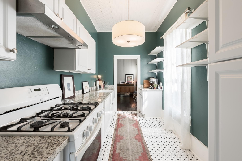 2011 Decatur Street - Photo 6