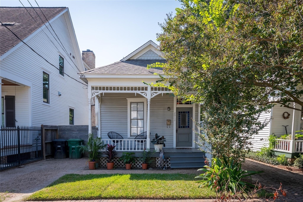 2011 Decatur Street - Photo 0