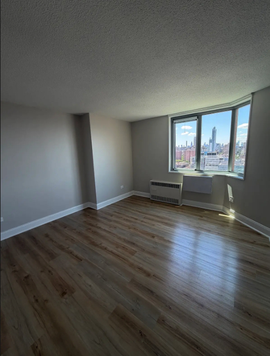 3333 Broadway - Photo 2