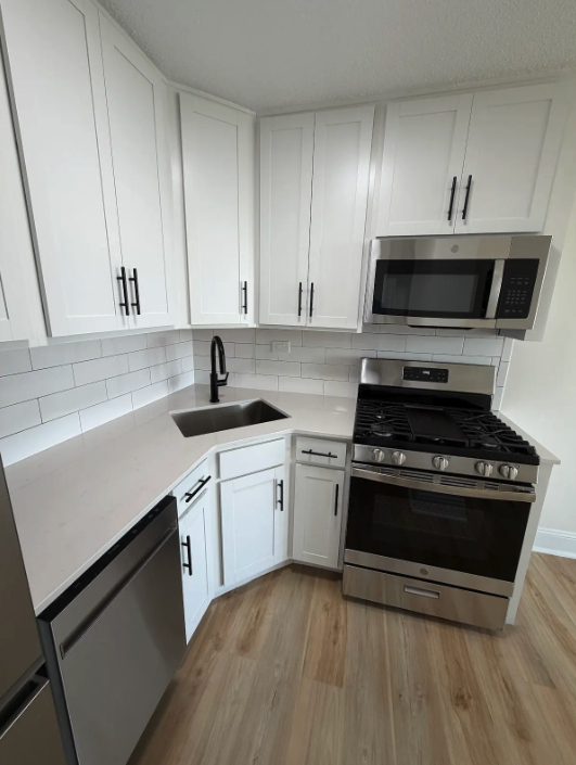 3333 Broadway - Photo 1