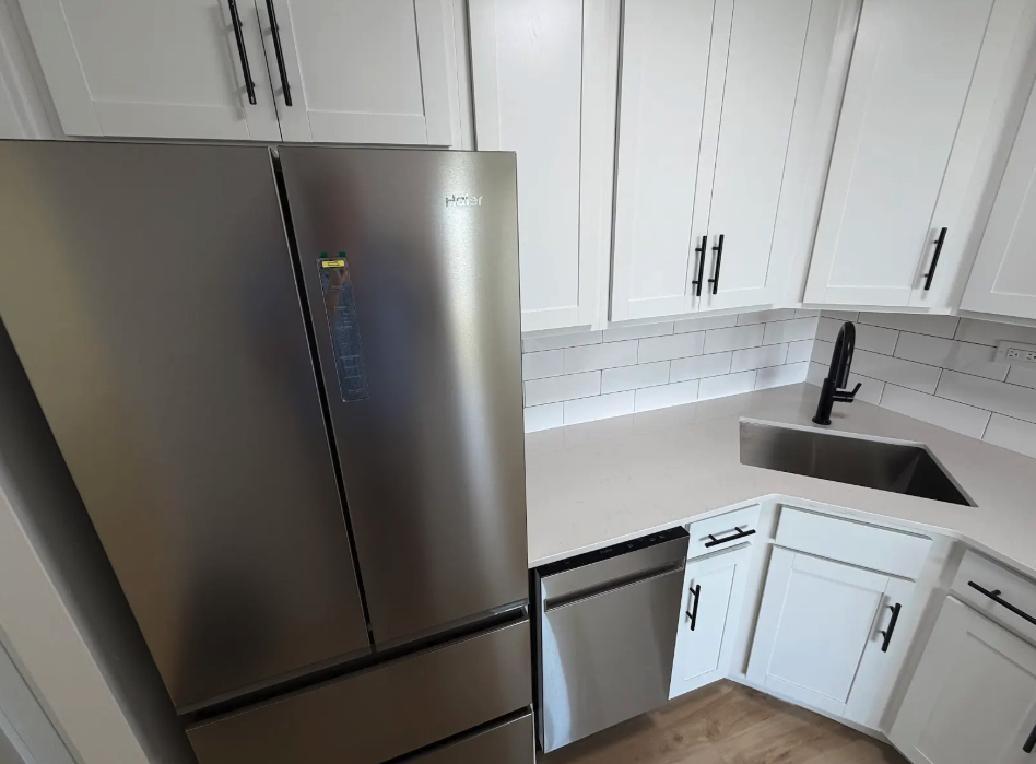 3333 Broadway - Photo 4