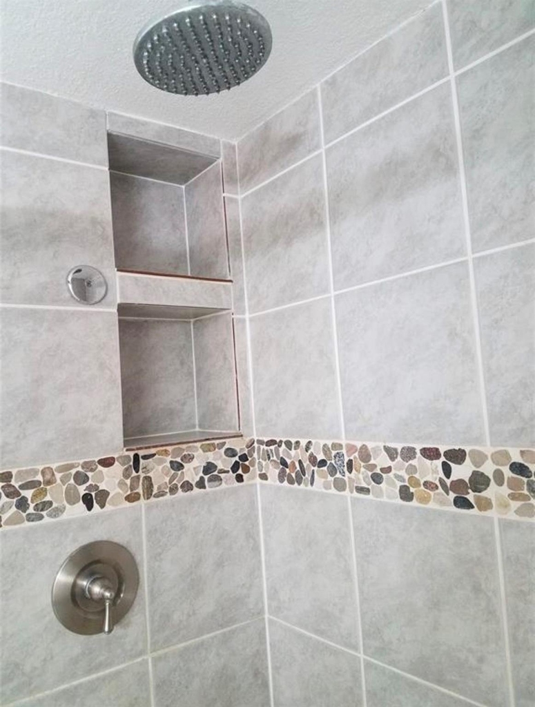4210 Wyatt Street - Photo 4