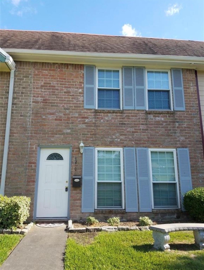 4210 Wyatt Street - Photo 0