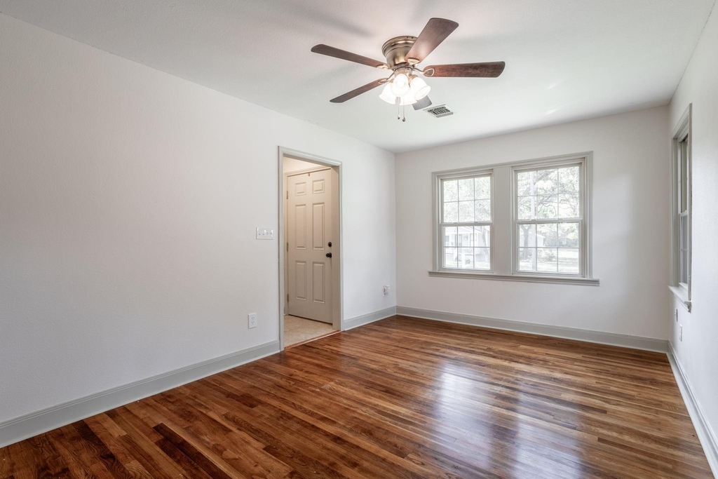 1517 Live Oak Street - Photo 5