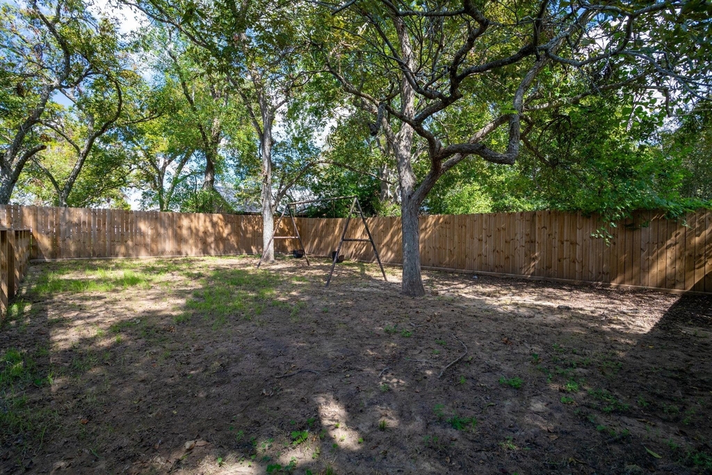 1517 Live Oak Street - Photo 34
